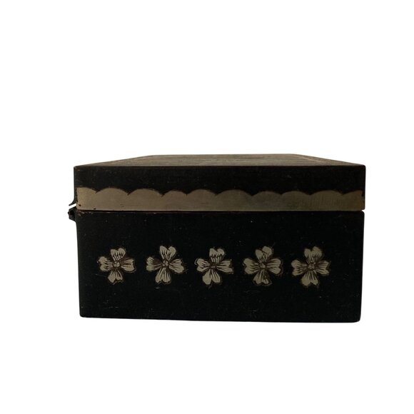Vintage Black Etched Tin And Wood Jewelry Box With Floral Design And Hinged Lid - Picture 6 of 10